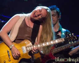 Joanne Shaw Taylor at Bluestracje 2013 (4)